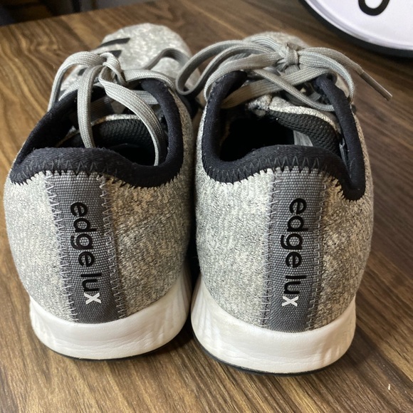 ADIDAS Edge Lux 2.0 Women 8.5 Black Gray Running Shoes Sneakers Trainers CG4708 - Picture 3 of 6